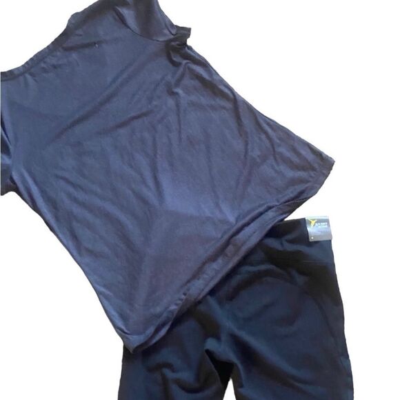 NWT Old Navy Go Dry Leggings Set. Size Medium. - Picture 6 of 9